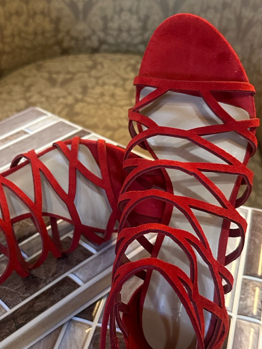 ALDO Red Suede Cage Heels Sandals Size 8 Open Toe Zip Back - Picture 5 of 10